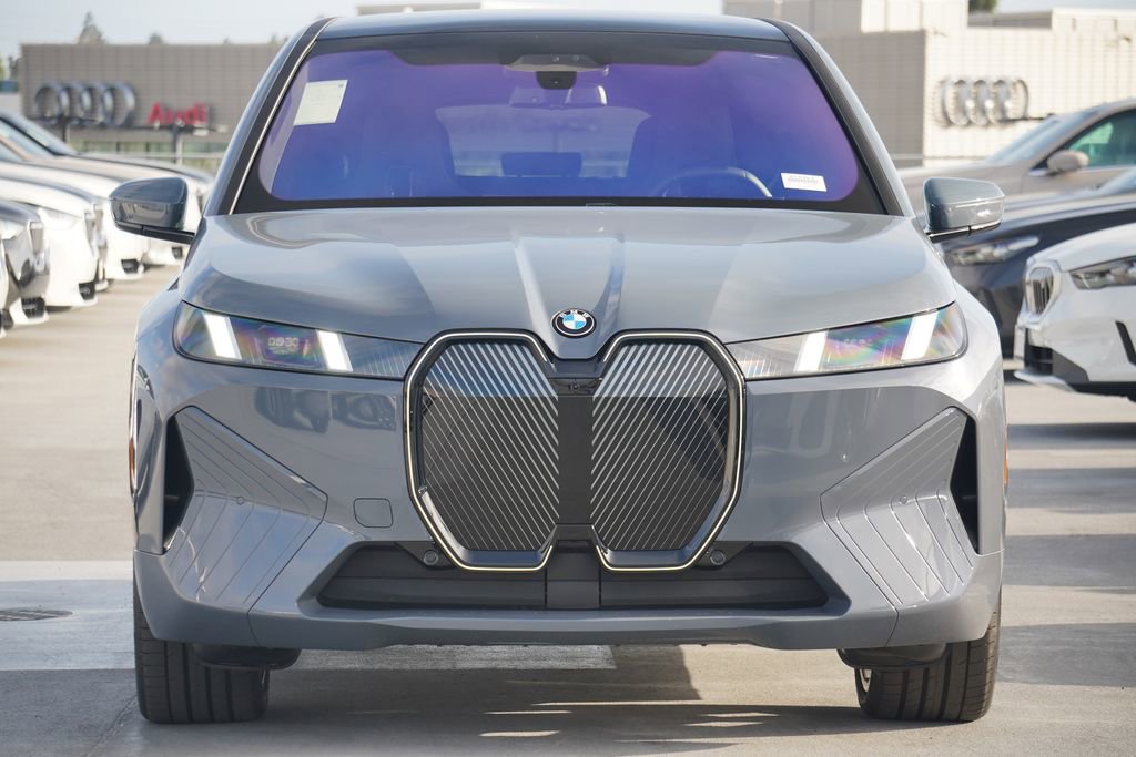 Used 2026 BMW iX xDrive60 AWD/4WD image 2