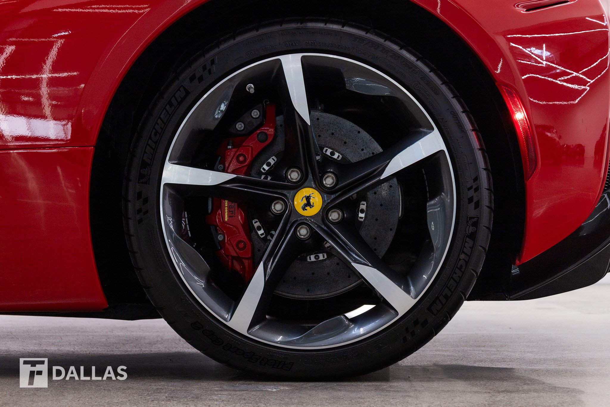 Used 2023 Ferrari SF90 Spider AWD/4WD image 8
