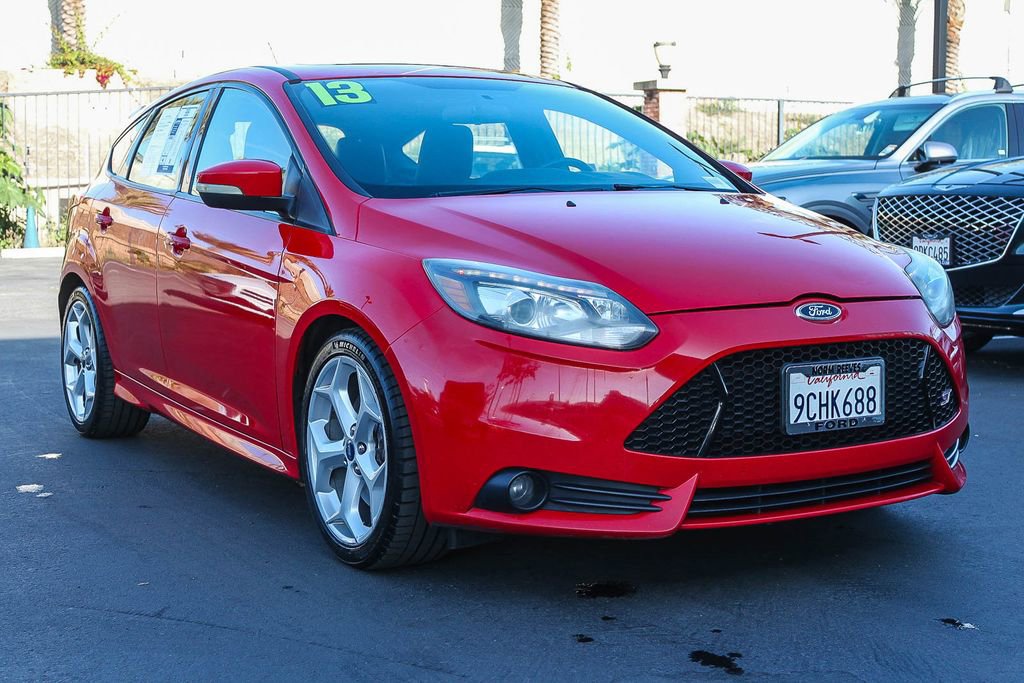 Used 2013 Ford Focus ST FWD image 3