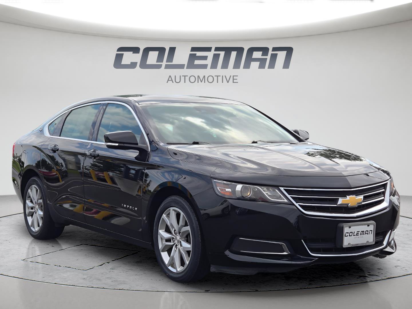 Used 2017 Chevrolet Impala LT w/ Convenience Package FWD image 4