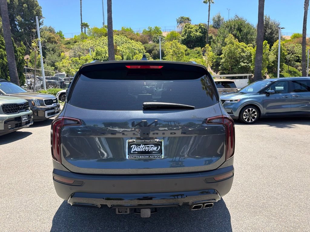 Certified 2022 Kia Telluride SX w/ Towing Package FWD image 10