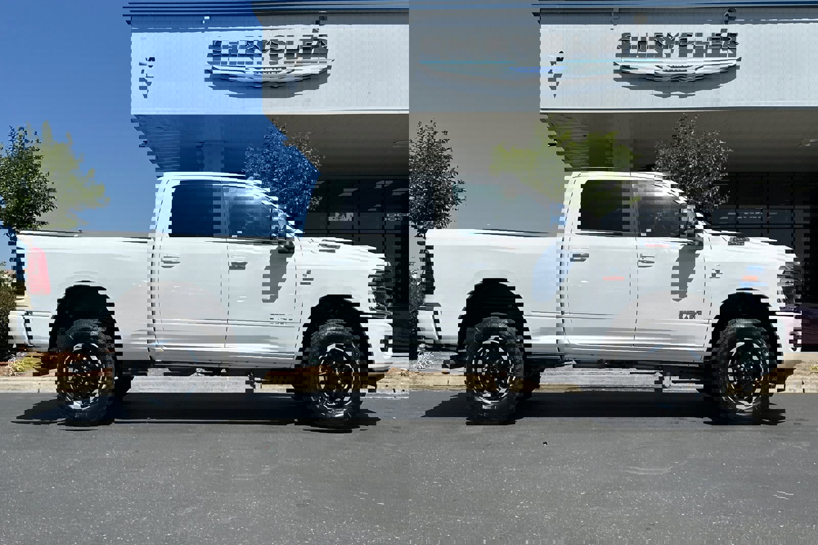 New 2025 RAM 2500 Laramie image 3