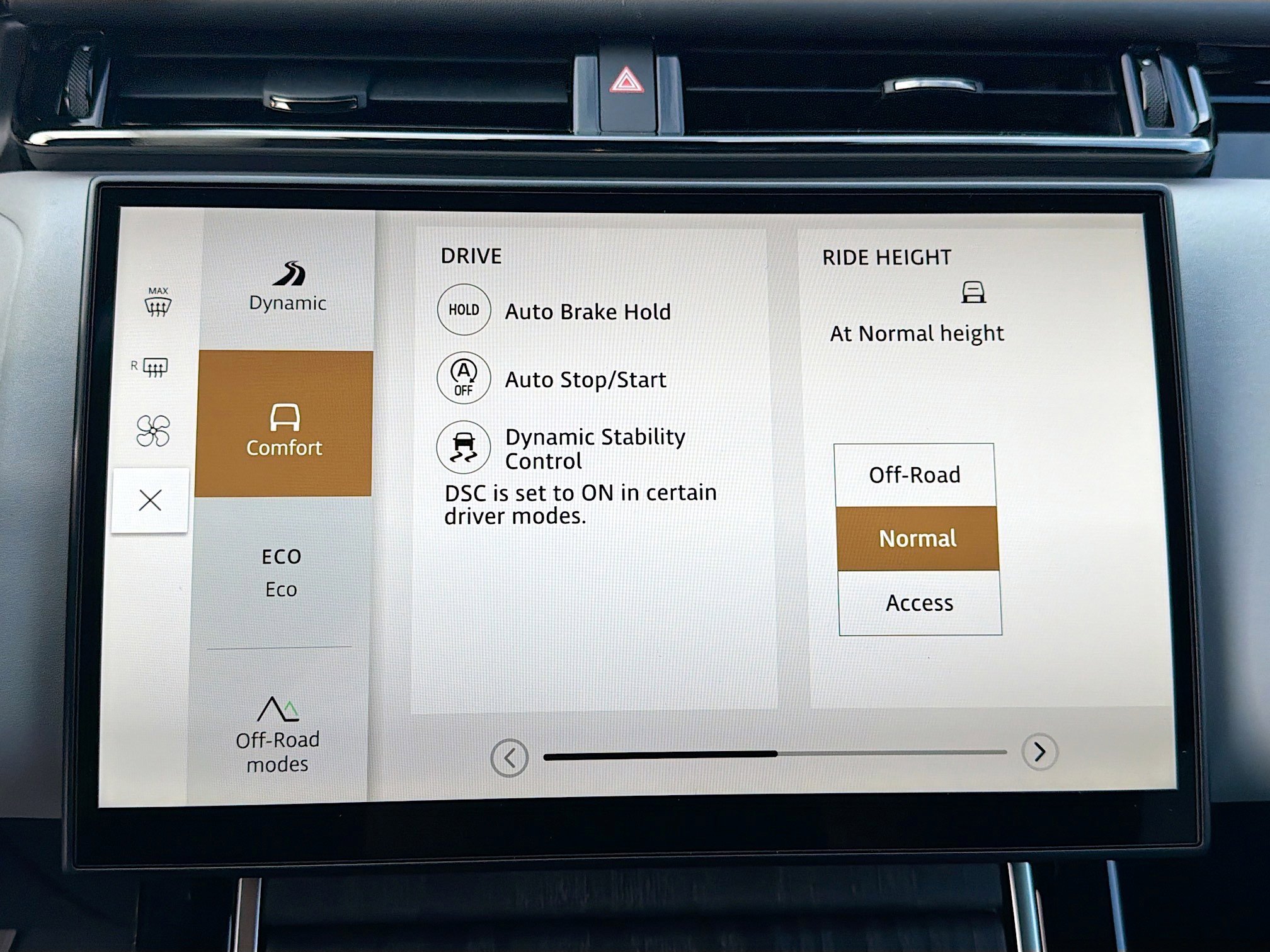 New 2026 Land Rover Range Rover Velar Dynamic SE image 30