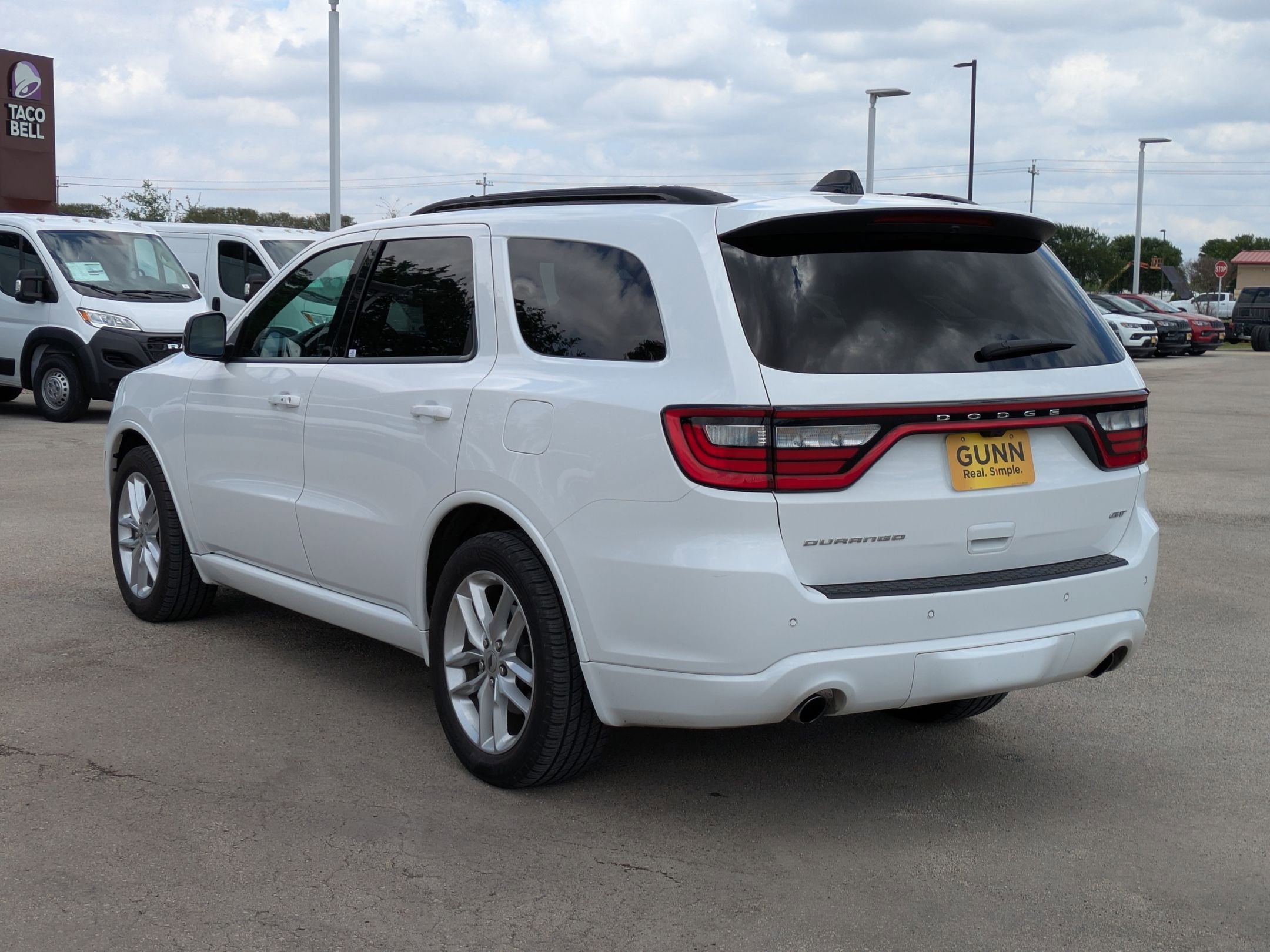 Used 2024 Dodge Durango GT RWD image 5