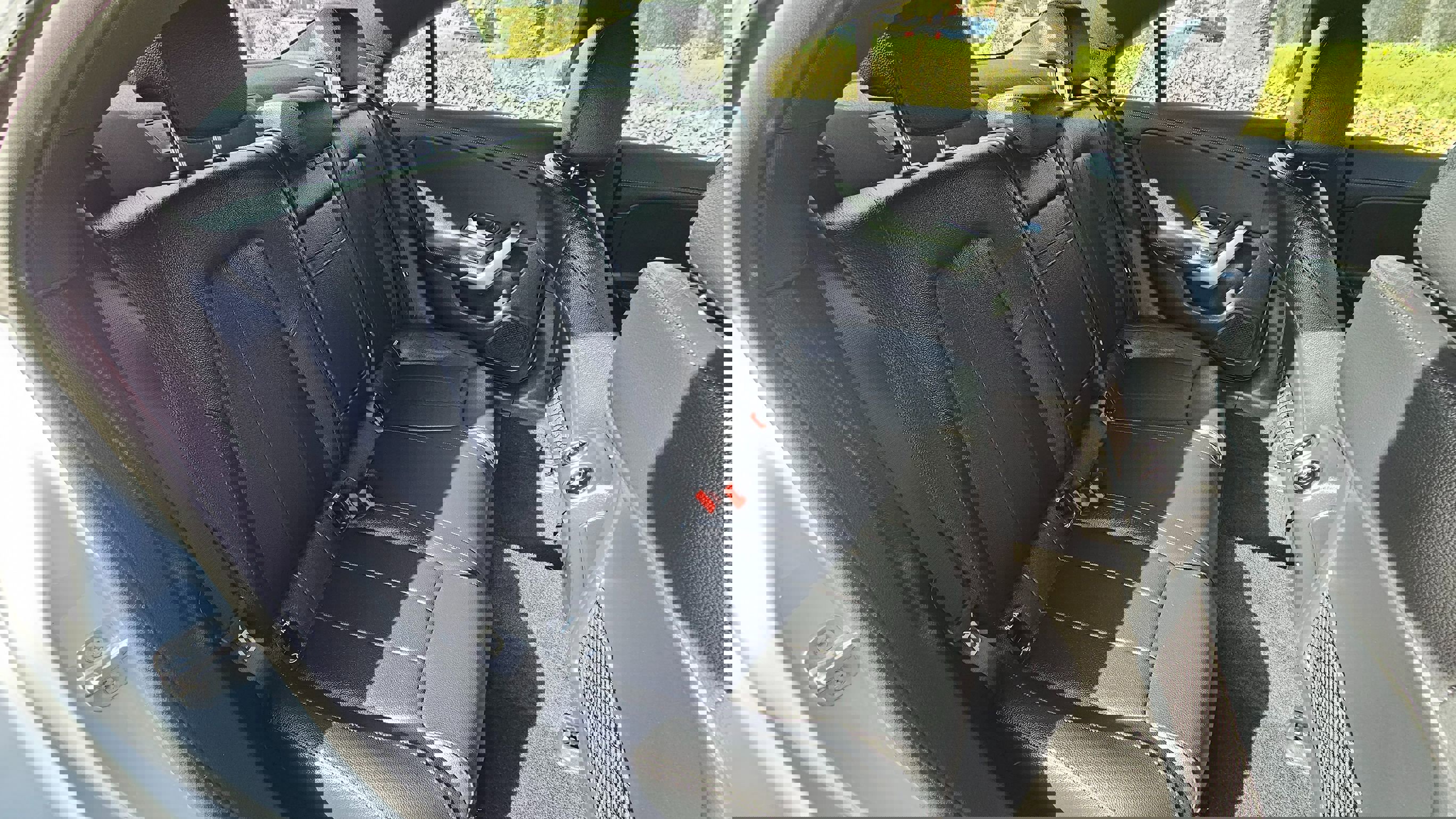 Used 2025 Mercedes-Benz CLA 250 4MATIC image 27