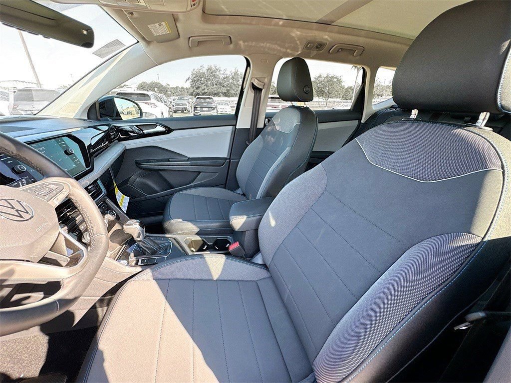 Used 2024 Volkswagen Taos SE FWD image 22