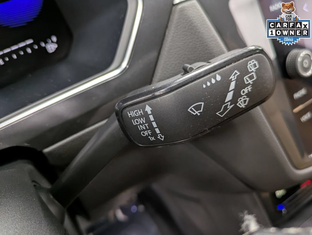 Used 2022 Volkswagen Tiguan SE AWD/4WD image 21