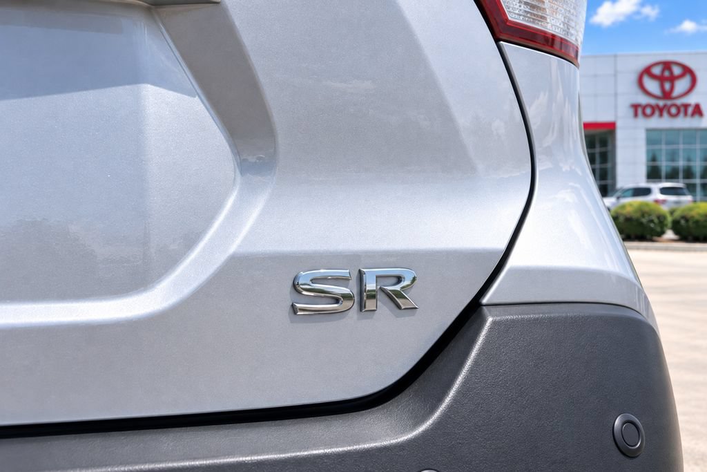 Used 2019 Nissan Kicks SR FWD image 13