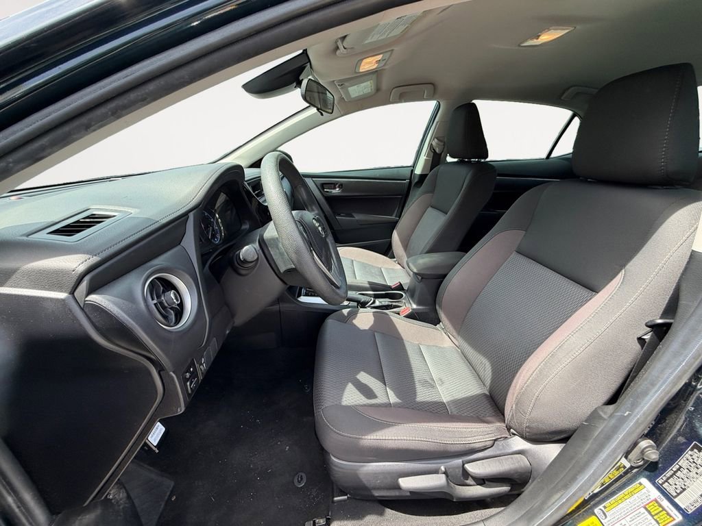 Used 2019 Toyota Corolla LE image 10