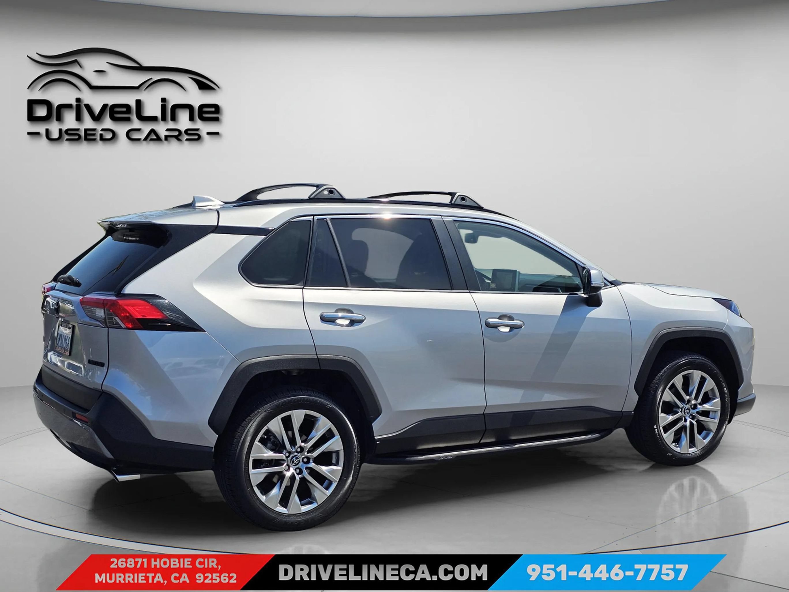 Used 2019 Toyota RAV4 Limited w/ Carpet Mat Package FWD image 13