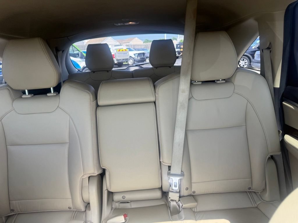 Used 2017 Acura MDX SH-AWD image 39