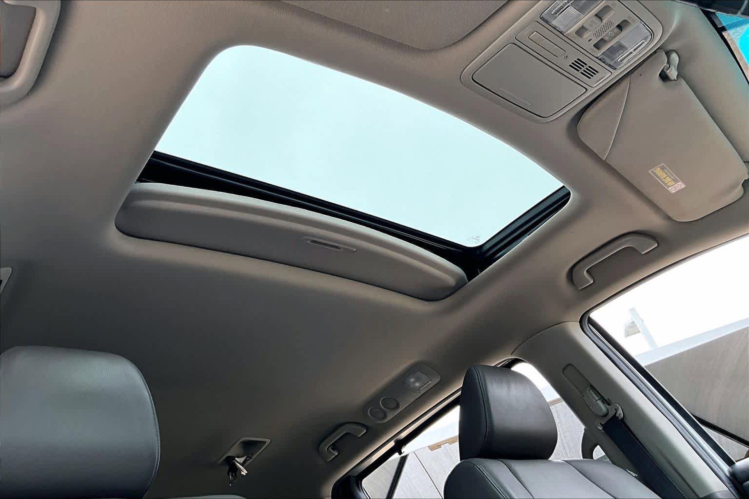 Used 2012 Honda Odyssey EX-L image 13