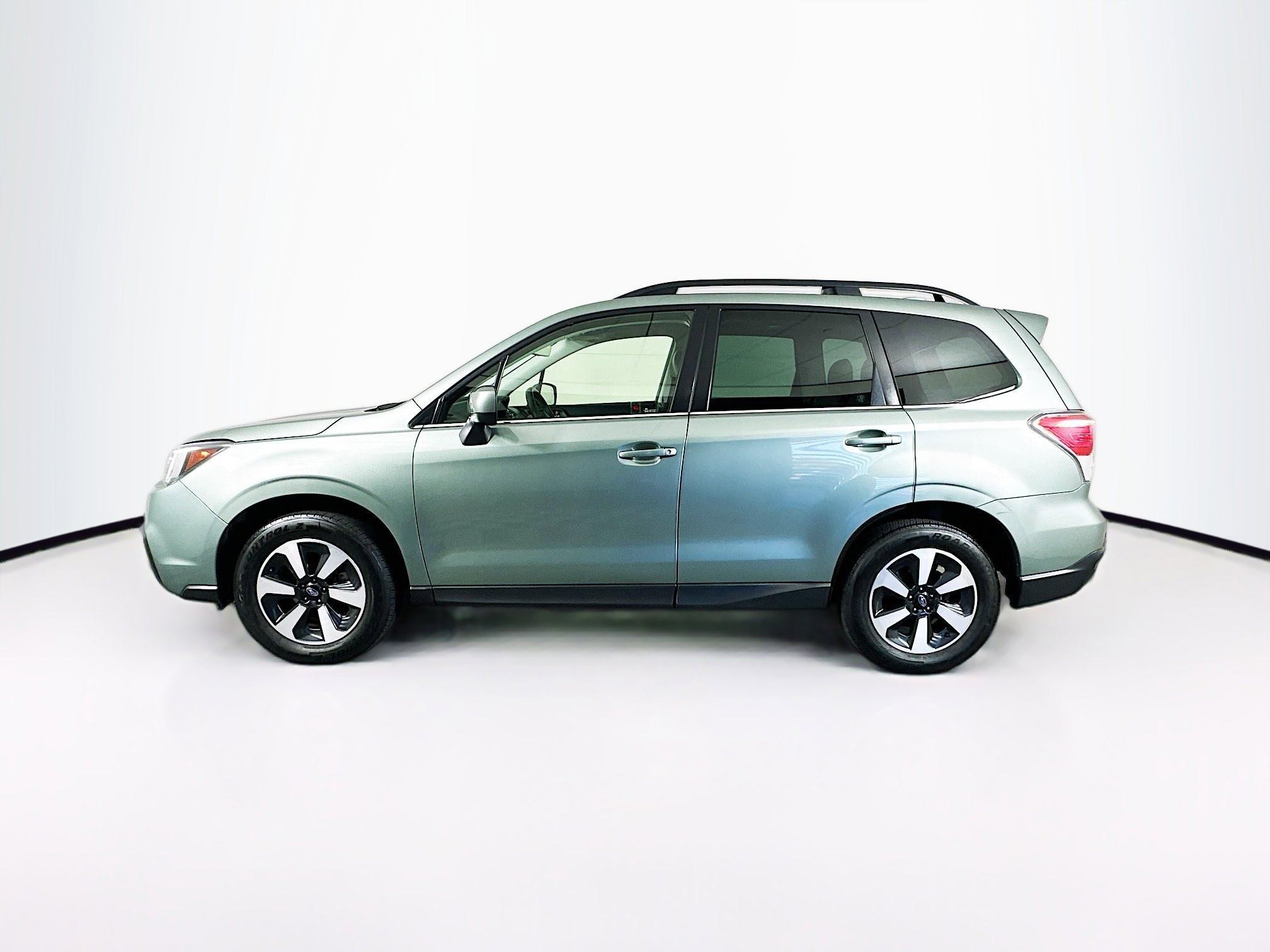 Used 2018 Subaru Forester 2.5i Limited image 4