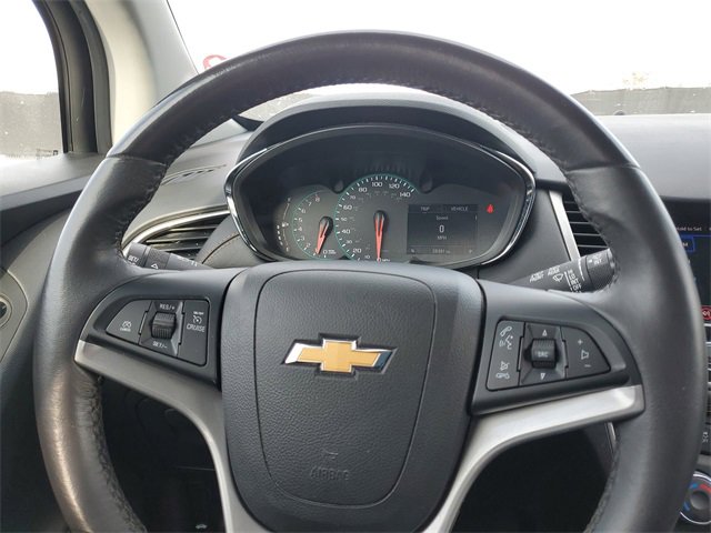 Certified 2022 Chevrolet Trax LT w/ LT Convenience Package image 11