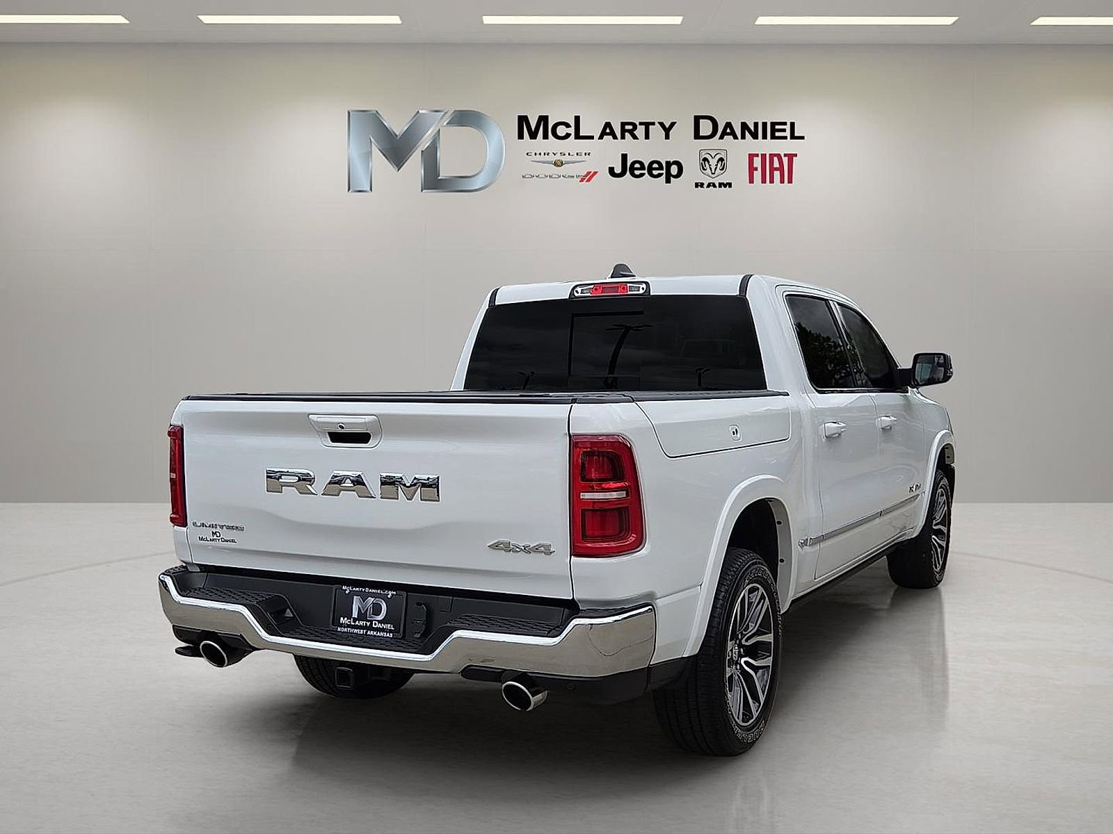 Used 2025 RAM 1500 Limited AWD/4WD image 5