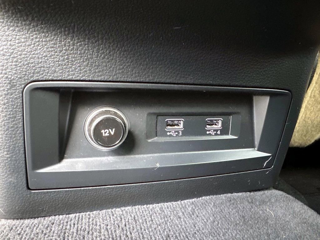 Used 2019 Audi Q8 Premium Plus w/ Premium Plus image 32