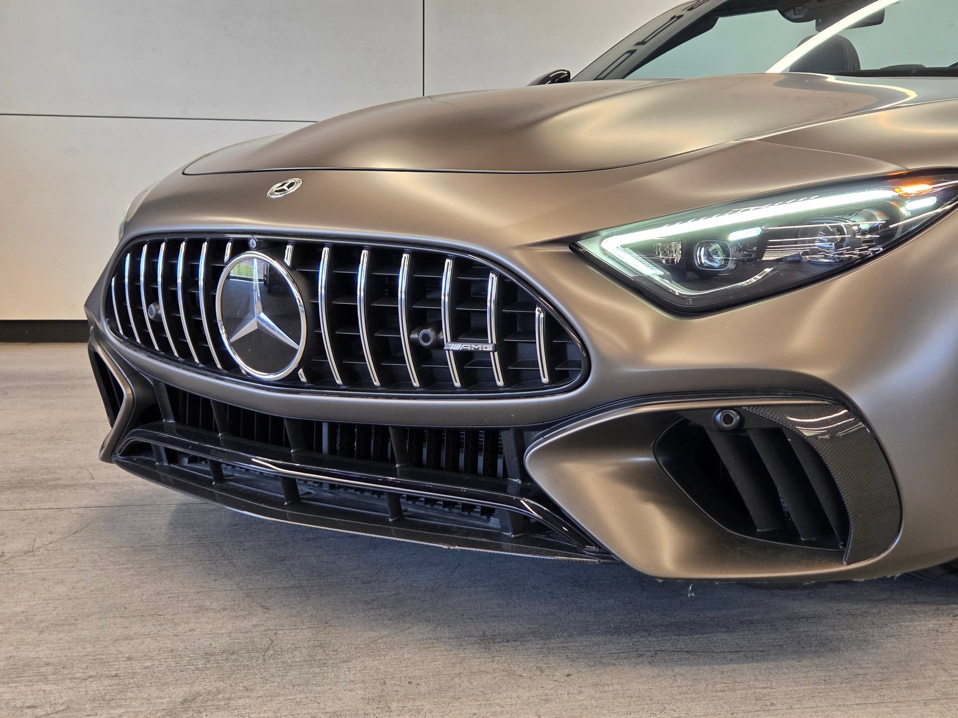 Used 2022 Mercedes-Benz SL 63 AMG 4MATIC image 22