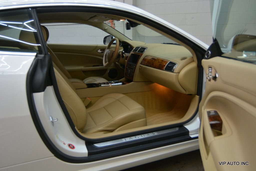 Used 2011 Jaguar XK Coupe RWD image 14
