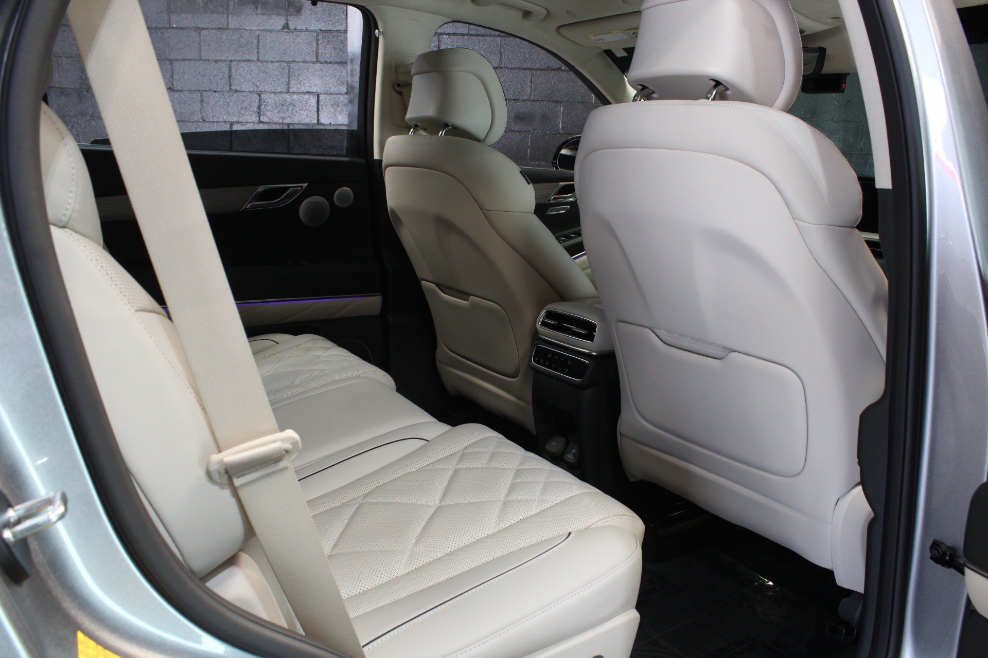 Used 2025 Genesis GV80 3.5T Prestige AWD/4WD image 49