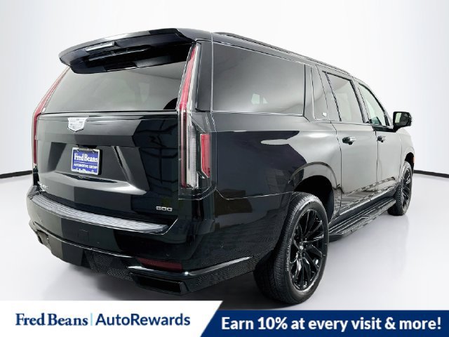 Certified 2024 Cadillac Escalade ESV Sport Platinum w/ LPO, ONYX Package AWD/4WD image 9