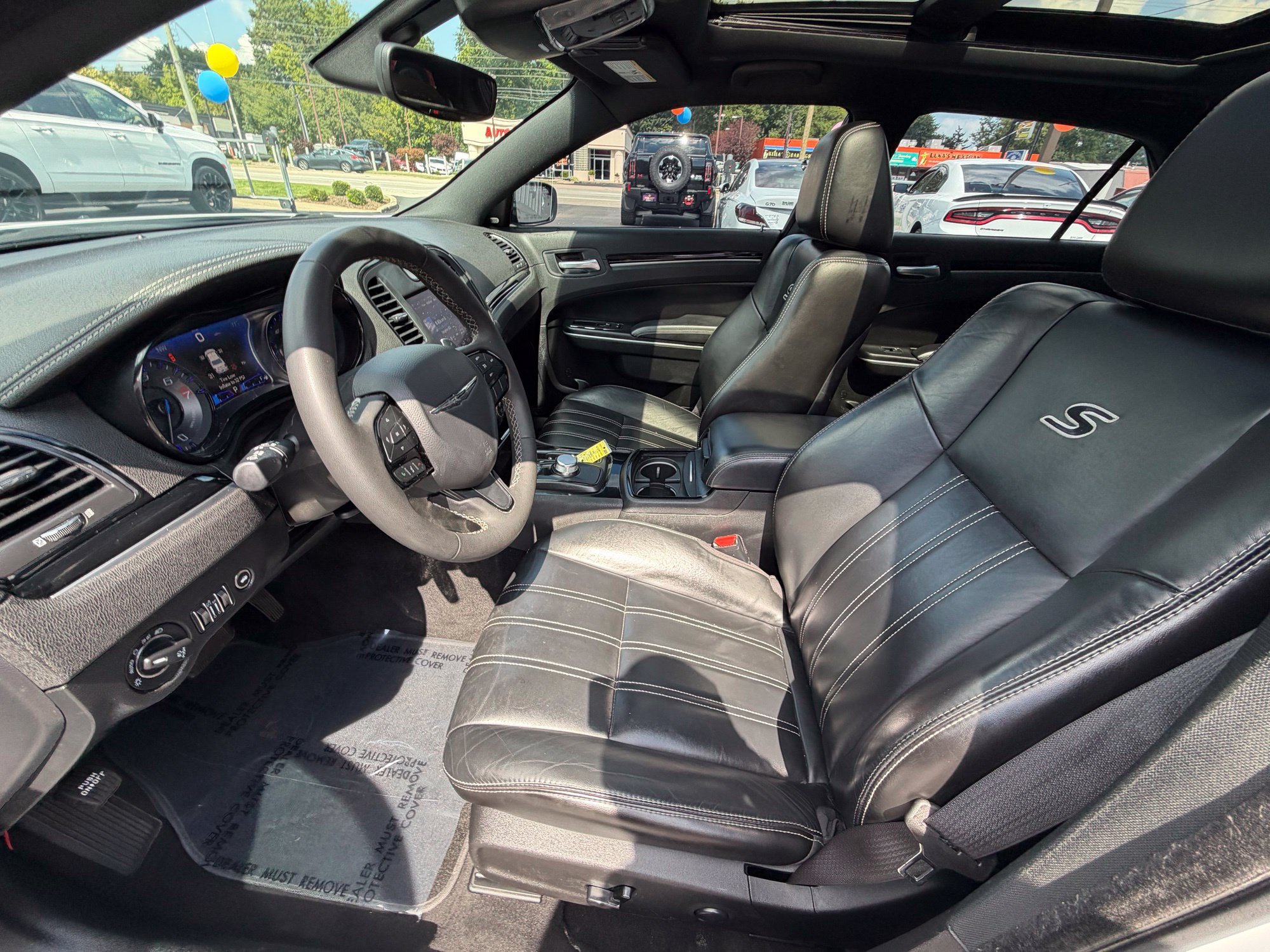 Used 2023 Chrysler 300 S RWD image 14