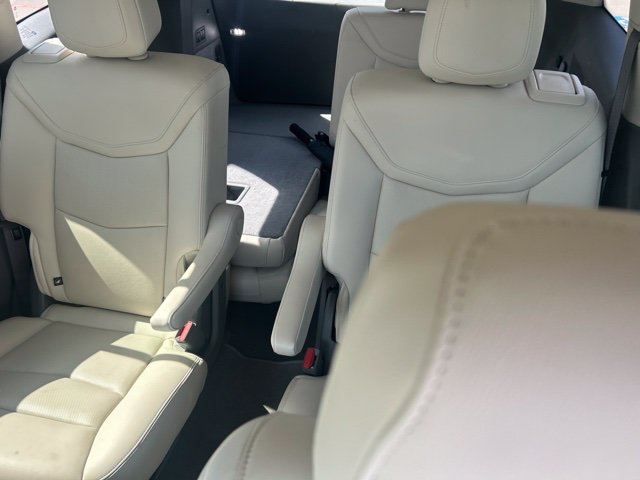 Used 2023 Cadillac XT6 Premium Luxury FWD image 9