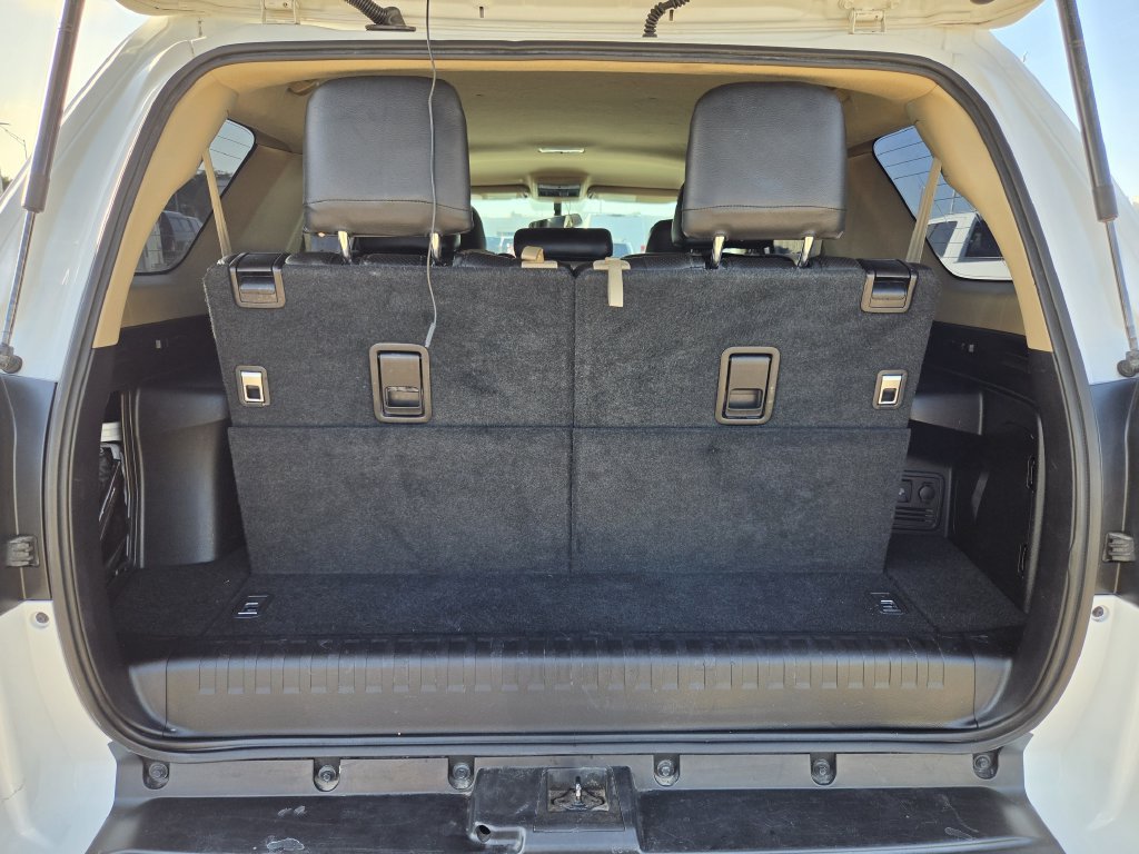 Used 2017 Toyota 4Runner SR5 RWD image 28