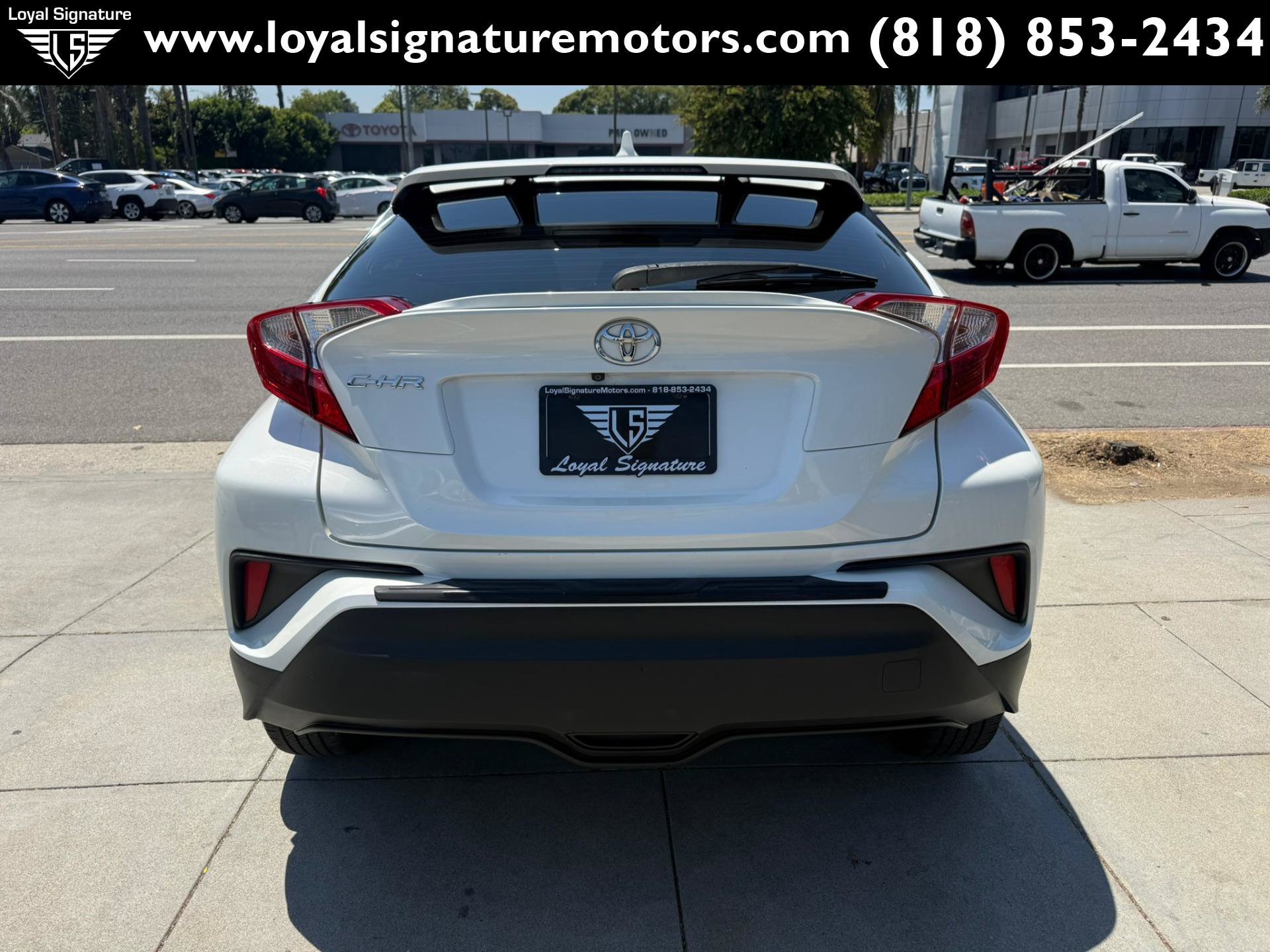 Used 2019 Toyota C-HR LE FWD image 6