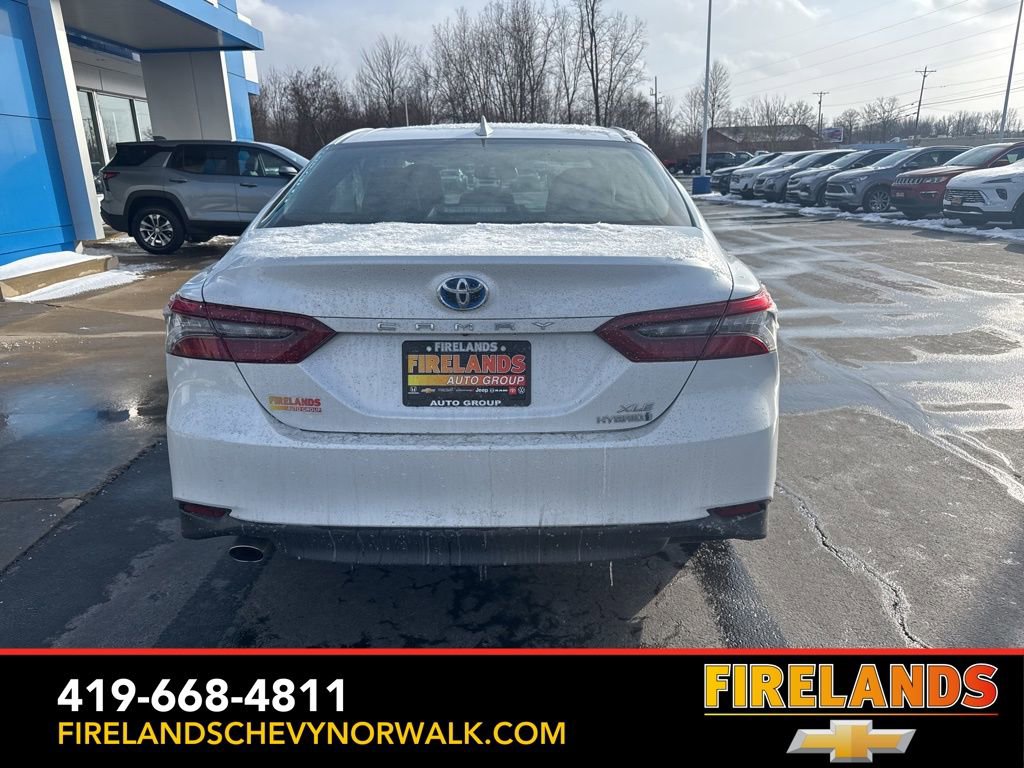 Used 2023 Toyota Camry XLE image 6