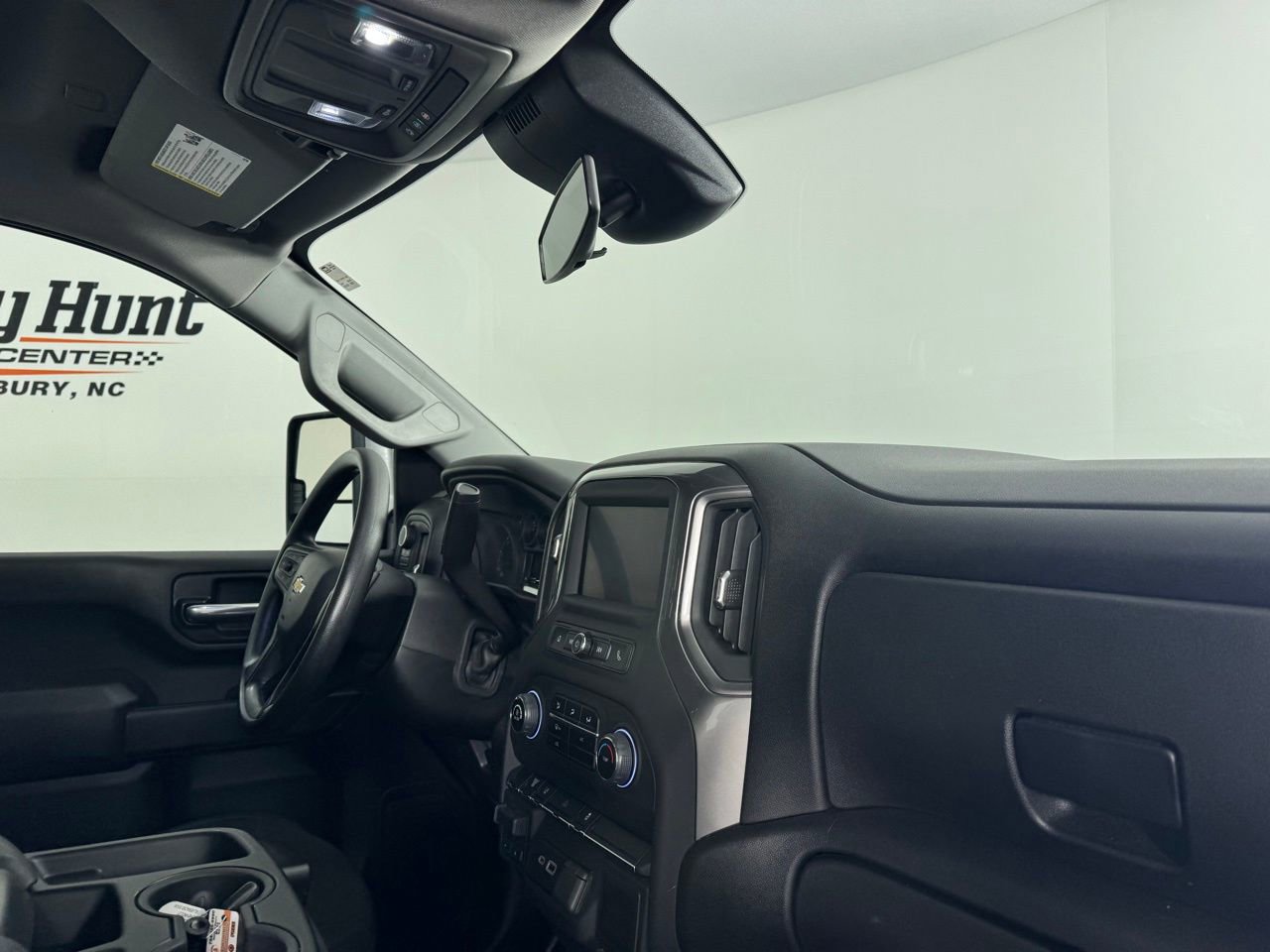 Used 2025 Chevrolet Silverado 3500 W/T AWD/4WD image 28