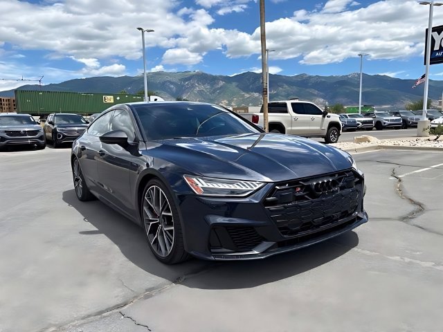 Used 2025 Audi S7 Prestige w/ Prestige Package AWD/4WD image 2