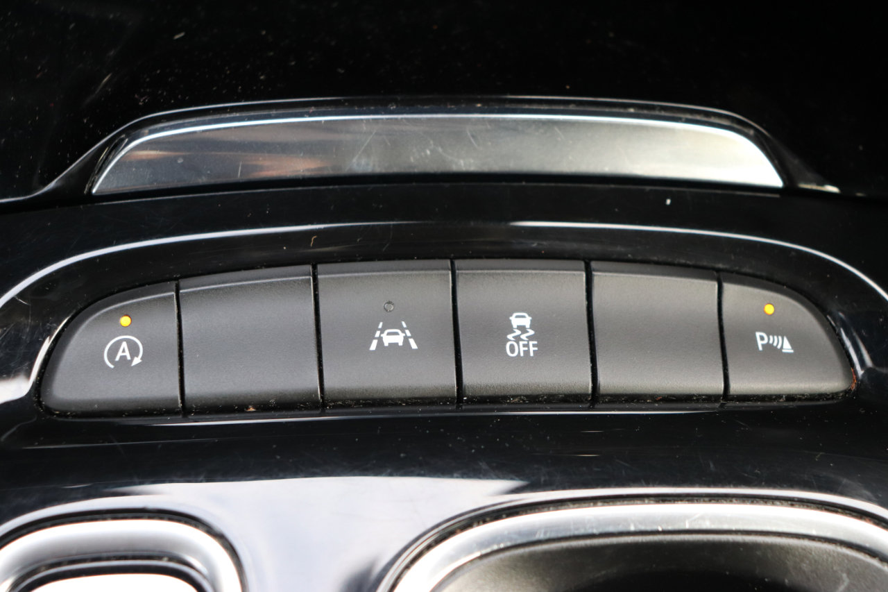 Used 2023 Buick Envision Preferred image 38