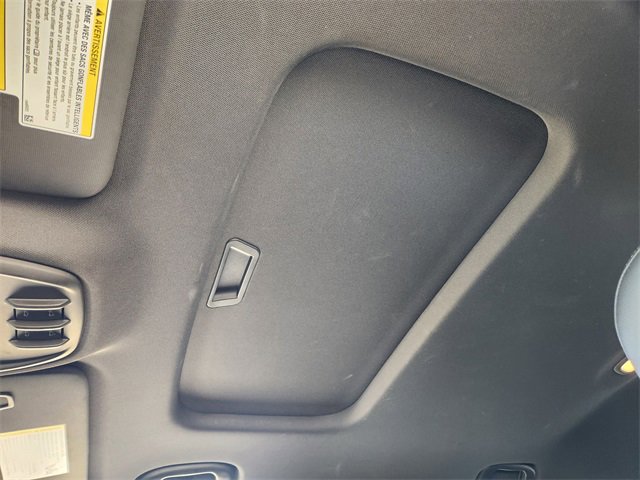 Used 2024 Chevrolet Trax RS w/ Sunroof Package image 25