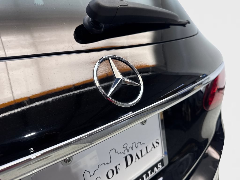 Used 2022 Mercedes-Benz GLC 300 w/ AMG Line image 21