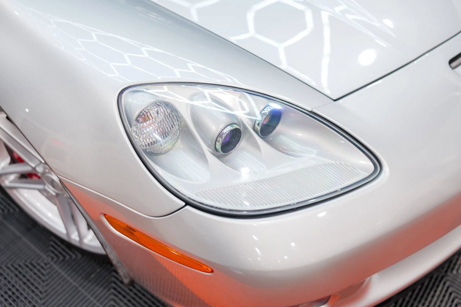 Used 2006 Chevrolet Corvette Z06 RWD image 10