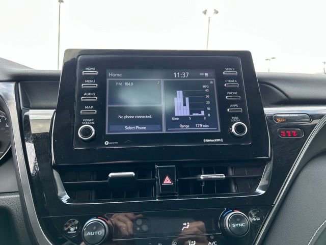 Used 2023 Toyota Camry SE FWD image 4