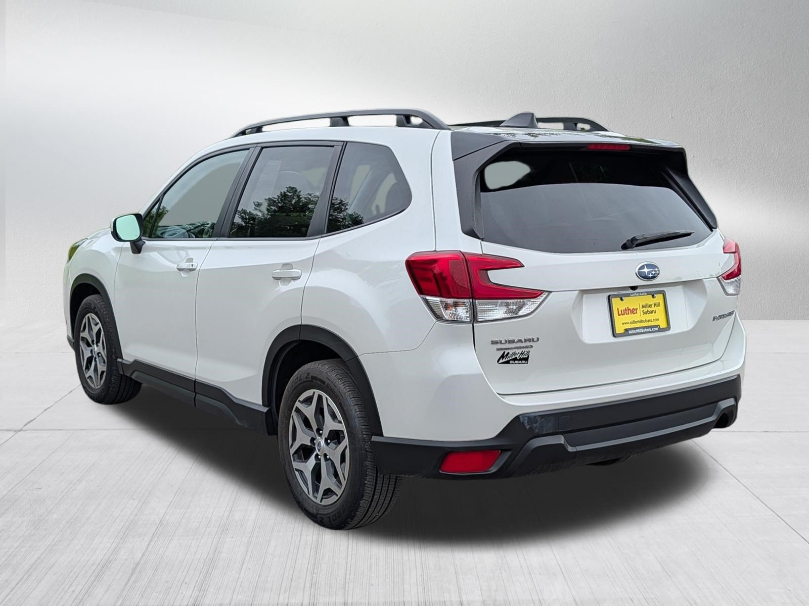 Used 2024 Subaru Forester Premium AWD/4WD image 5
