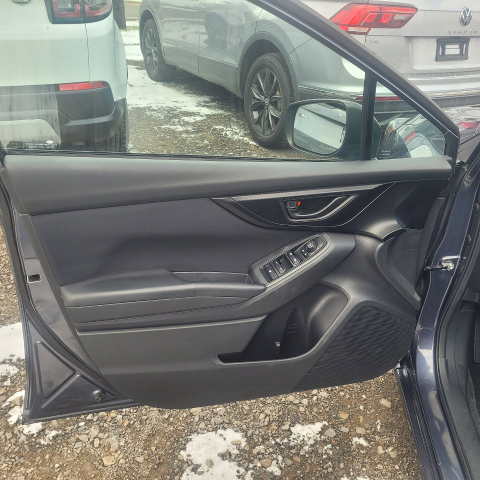 Used 2017 Subaru Impreza 2.0i image 10