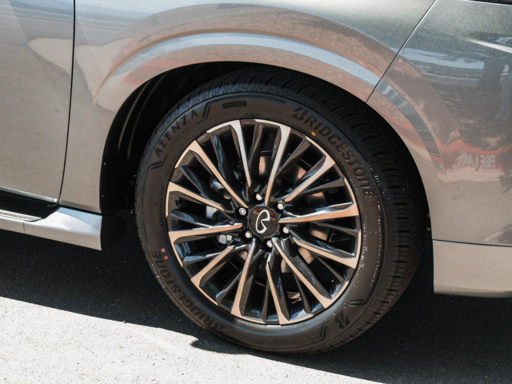 New 2027 INFINITI QX80 Autograph AWD/4WD image 4