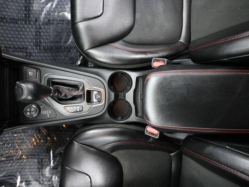 Used 2019 Jeep Cherokee Trailhawk image 33