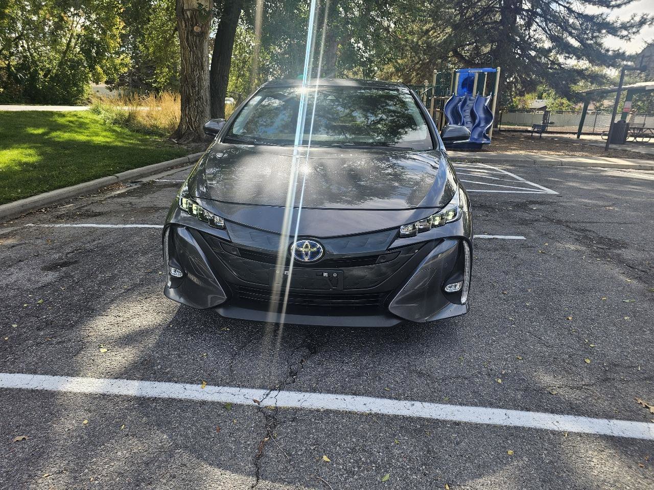 Used 2017 Toyota Prius Prime Advanced w/ Carpet Mat Package FWD image 8