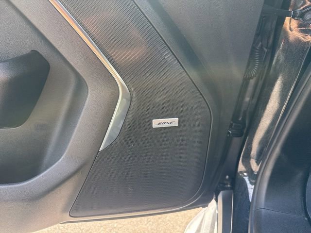 Used 2021 Chevrolet Tahoe LT w/ LT Signature Package image 12