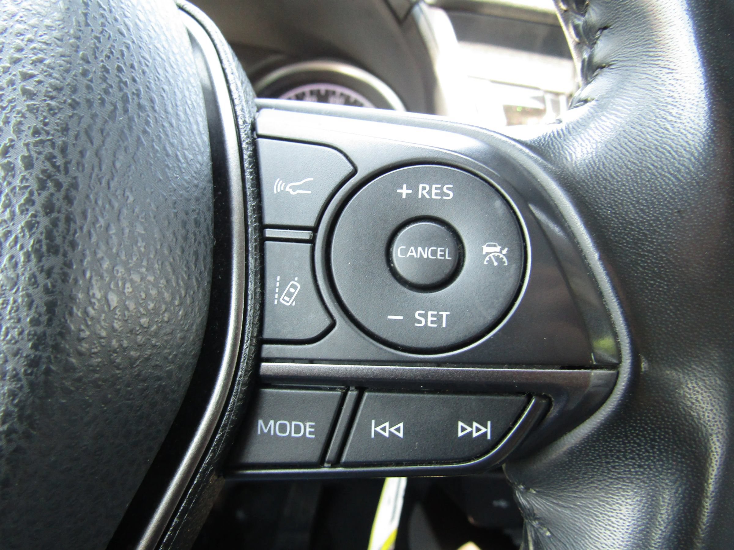 Used 2023 Toyota Camry SE FWD image 28