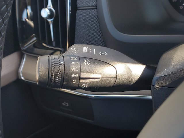 New 2027 Volvo XC90 B6 Plus AWD/4WD image 24
