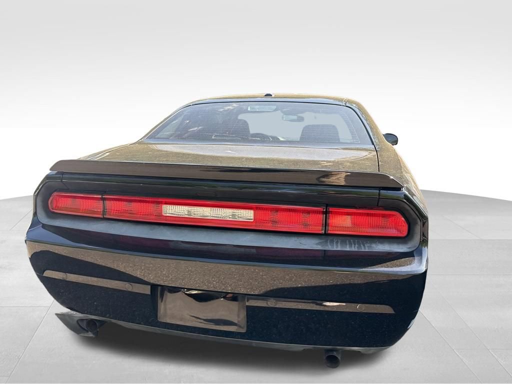 Used 2014 Dodge Challenger R/T Plus image 9