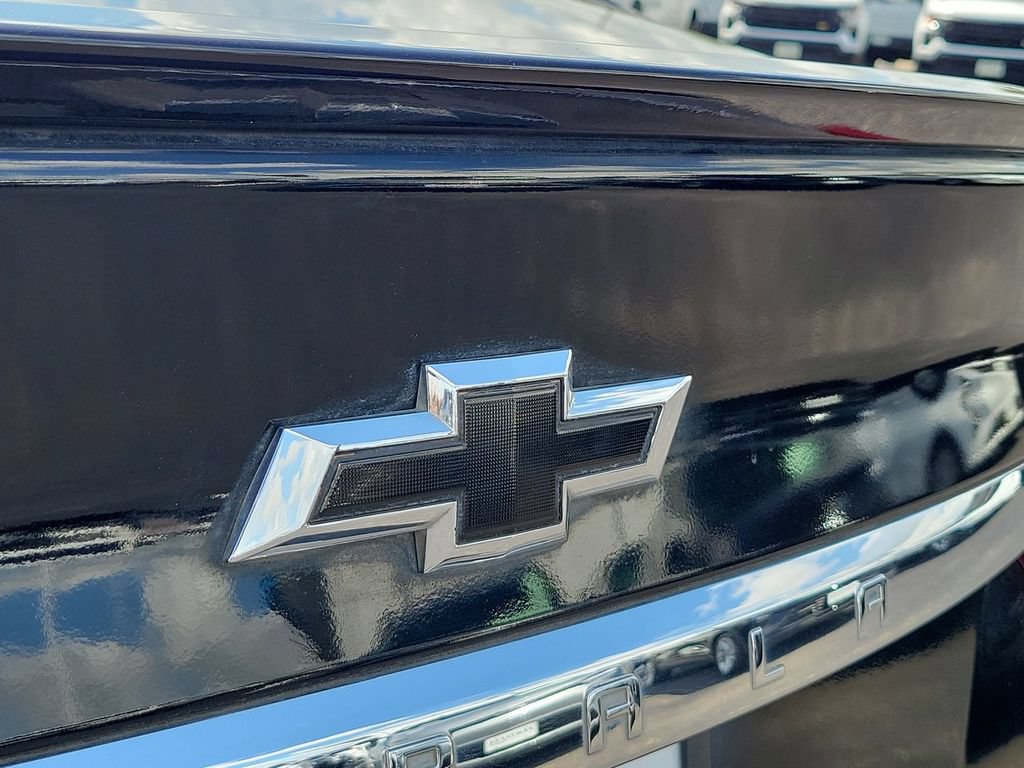 Used 2015 Chevrolet Impala LT FWD image 32