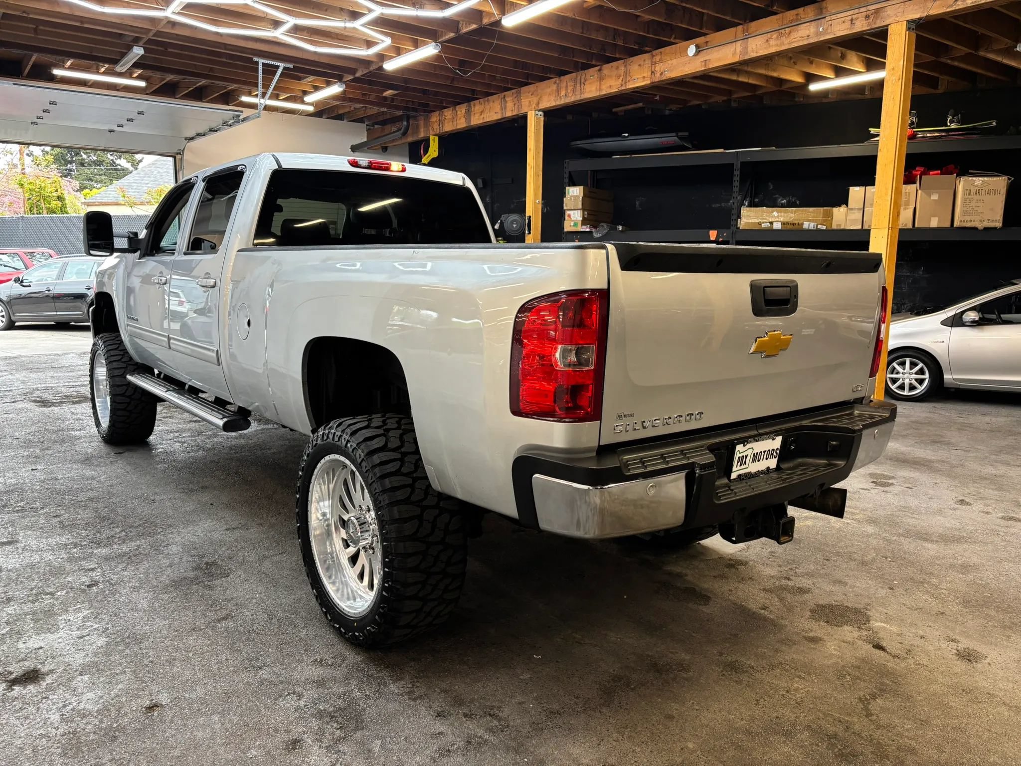 Used 2014 Chevrolet Silverado 3500 LTZ w/ LTZ Plus Package AWD/4WD image 6