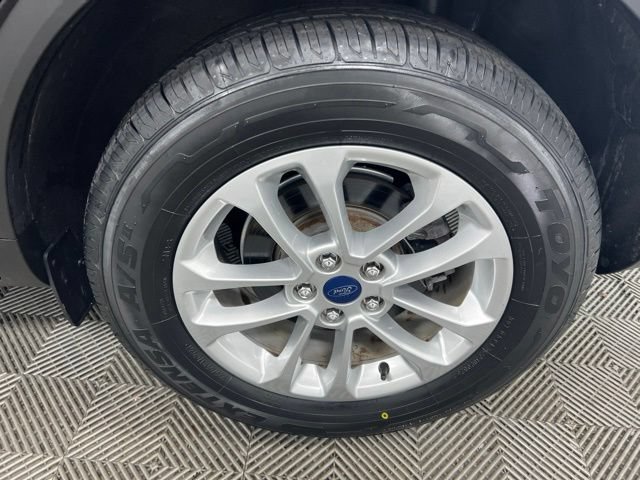 Used 2022 Ford Escape SE w/ Cold Weather Package AWD/4WD image 10