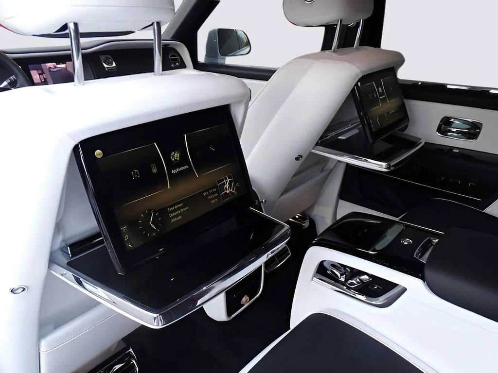 Certified 2024 Rolls-Royce Cullinan image 15