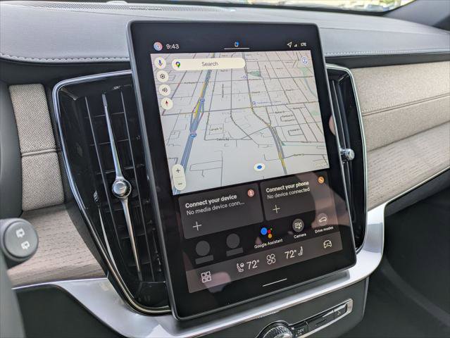 New 2026 Volvo XC90 T8 Plus w/ Protection Package Premier image 9